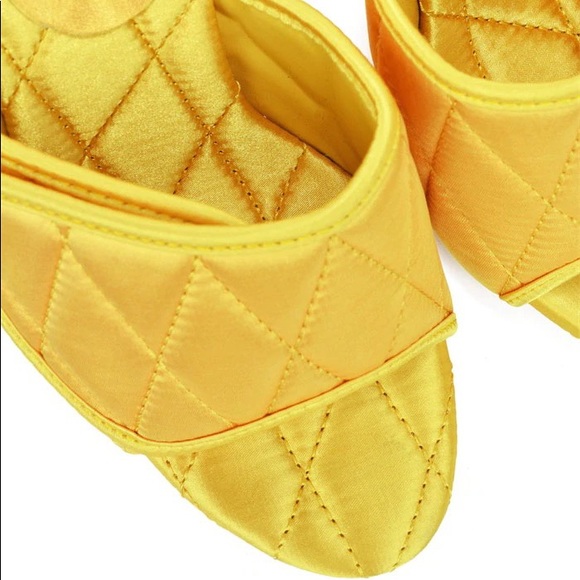 Women’s yellow quilted mule - Picture 4 of 5